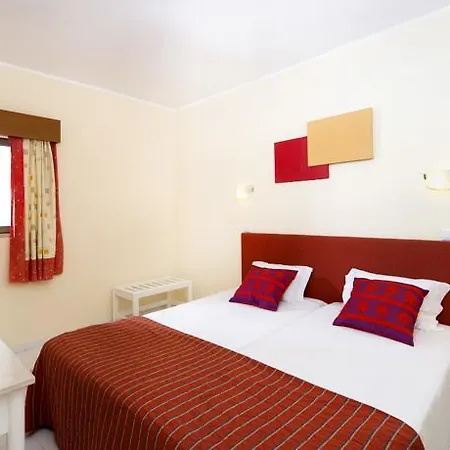 Aparthotel Cheerfulway Valmangude Jardim 3*