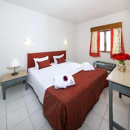 Aparthotel Cheerfulway Valmangude Jardim 3*